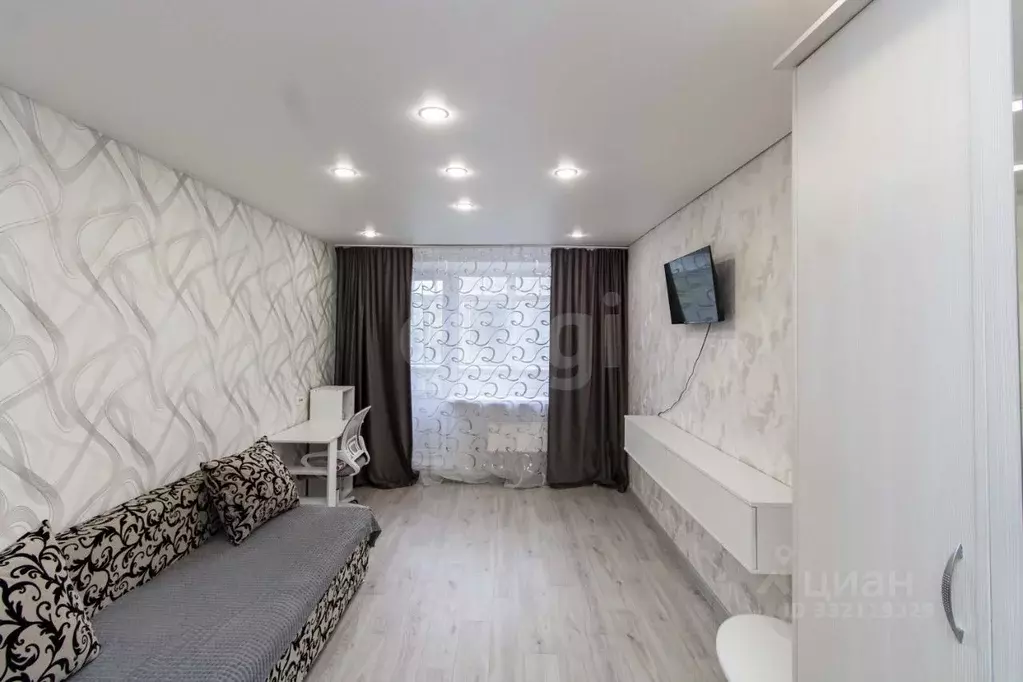 2-к кв. Тюменская область, Тюмень ул. Воровского, 33 (51.0 м) - Фото 1