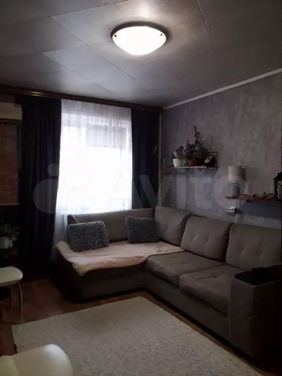 Комната 42 м в 5-к., 6/9 эт. - Фото 1