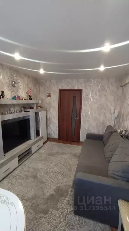 3-к кв. Омская область, Омск ул. Бетховена, 25 (60.4 м) - Фото 0