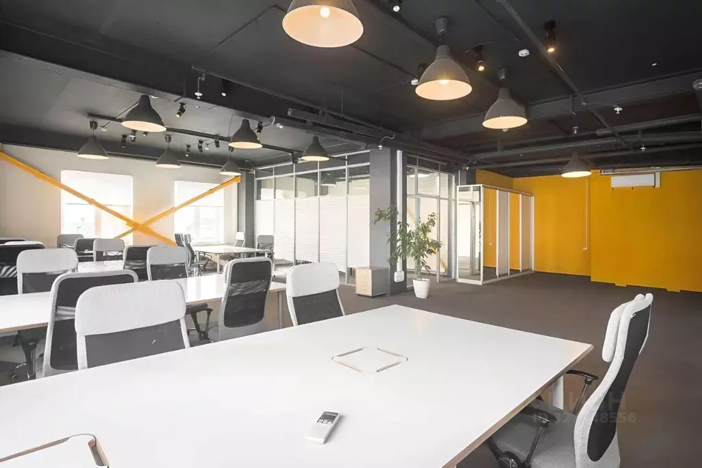 Офис в Свердловская область, Екатеринбург ул. Московская, 195 (172 м) - Фото 1