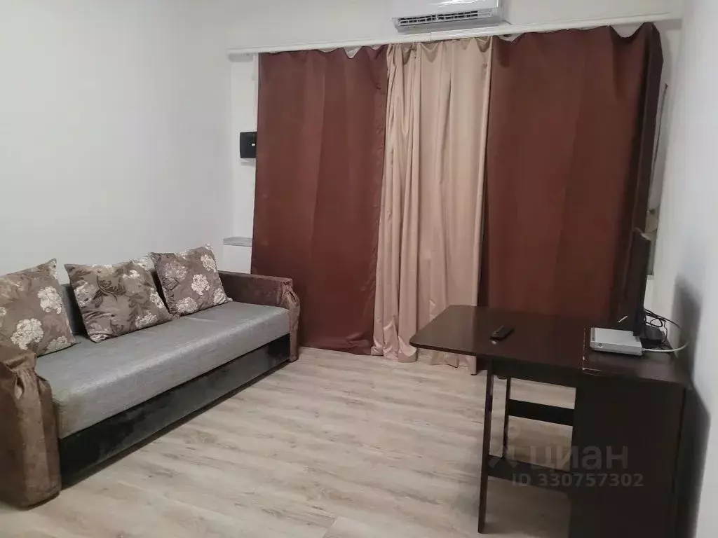 Дом в Ростовская область, Таганрог Татарская ул., 14 (45 м) - Фото 1