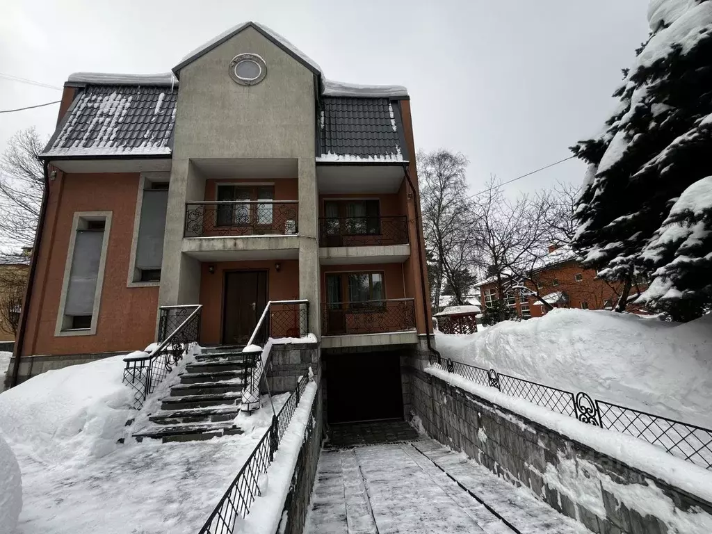 Коттедж в Московская область, Люберцы городской округ, Томилино пгт ... - Фото 1