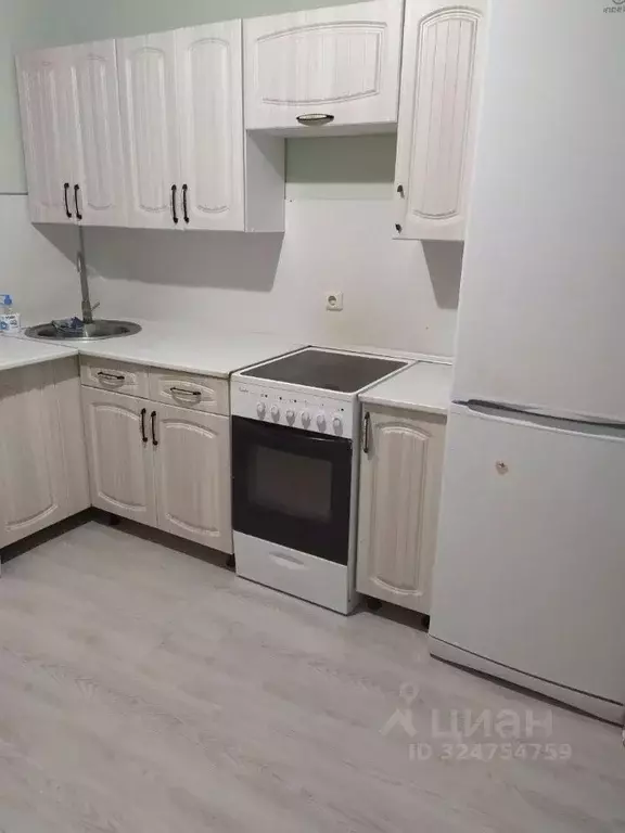 3-к кв. Тюменская область, Тюмень ул. Судостроителей, 71 (57.0 м) - Фото 1