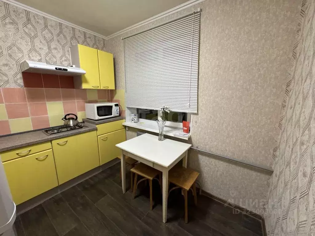 1-к кв. Вологодская область, Череповец просп. Победы, 185 (28.1 м) - Фото 2