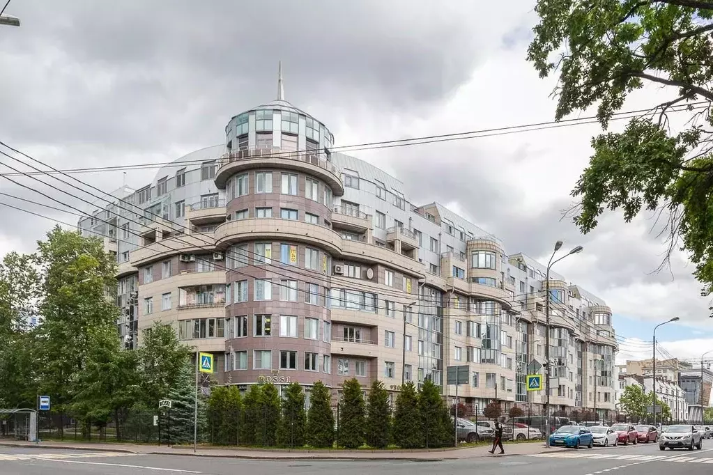 Гараж в Санкт-Петербург Крестовский просп., 15 (12 м) - Фото 1