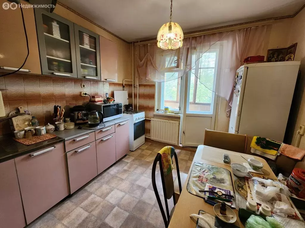 3-комнатная квартира: Великие Луки, улица Маршала Жукова, 10/4 (66.4 ... - Фото 1