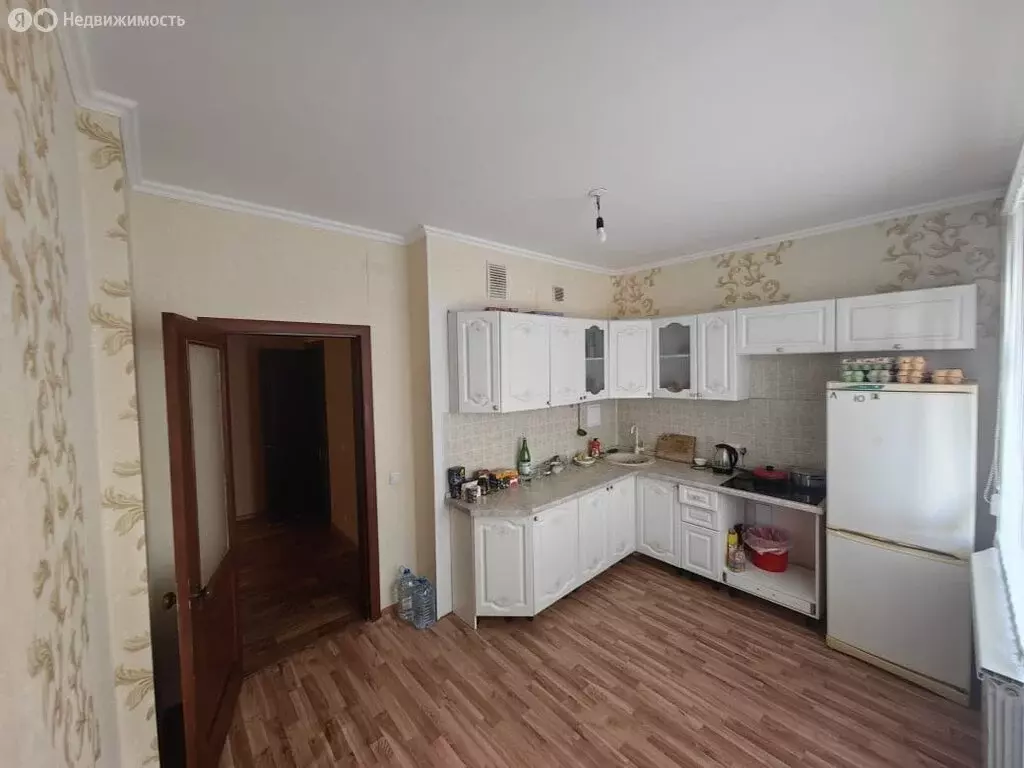 3-комнатная квартира: деревня Жилина, улица Генерала Лаврова, 6 (82.3 ... - Фото 1