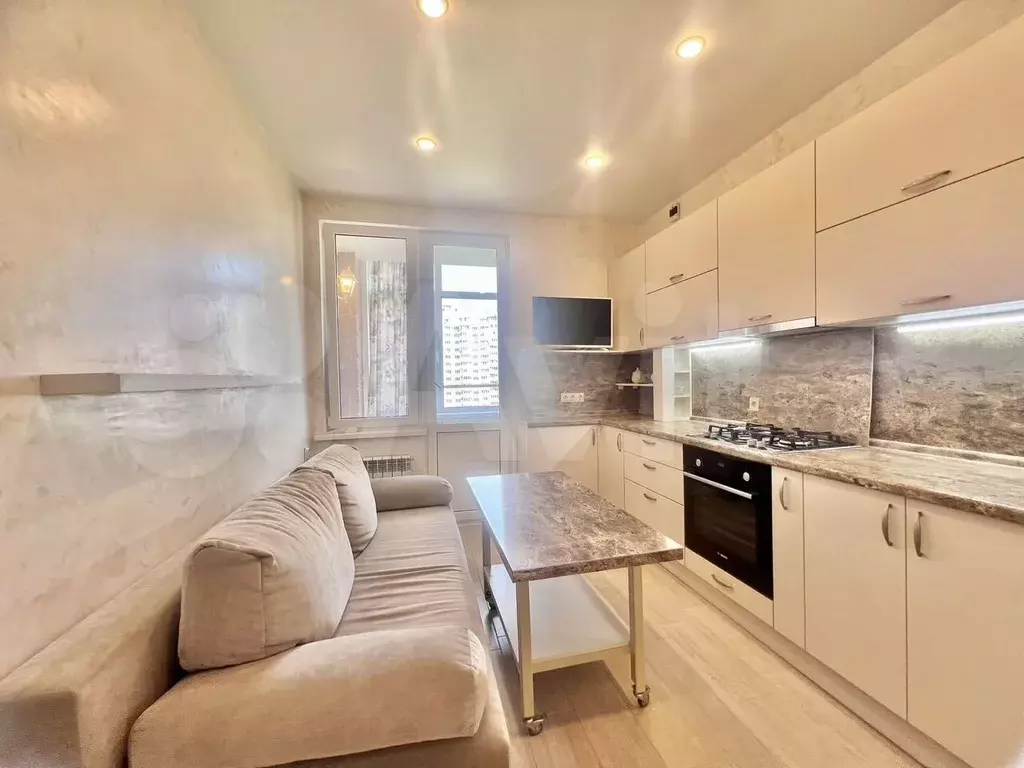 1-к. квартира, 35 м, 9/9 эт. - Фото 1