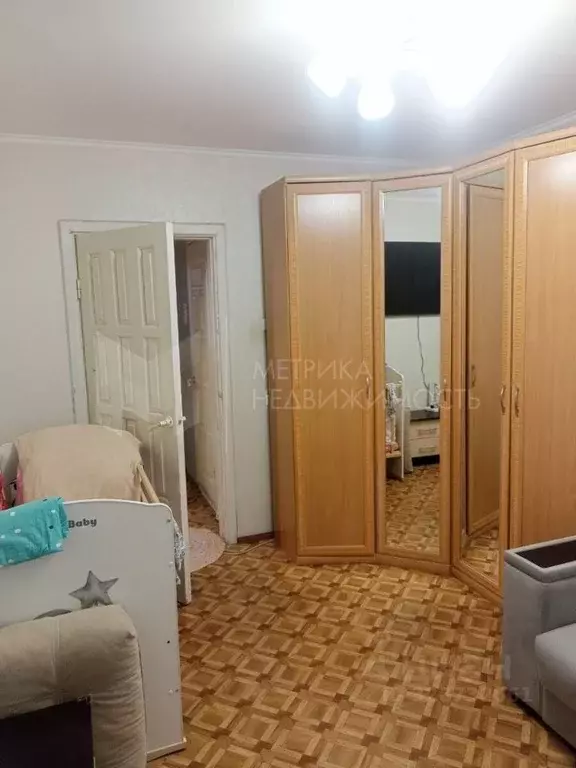 3-к кв. Тюменская область, Тюмень ул. Домостроителей, 8 (65.4 м) - Фото 1