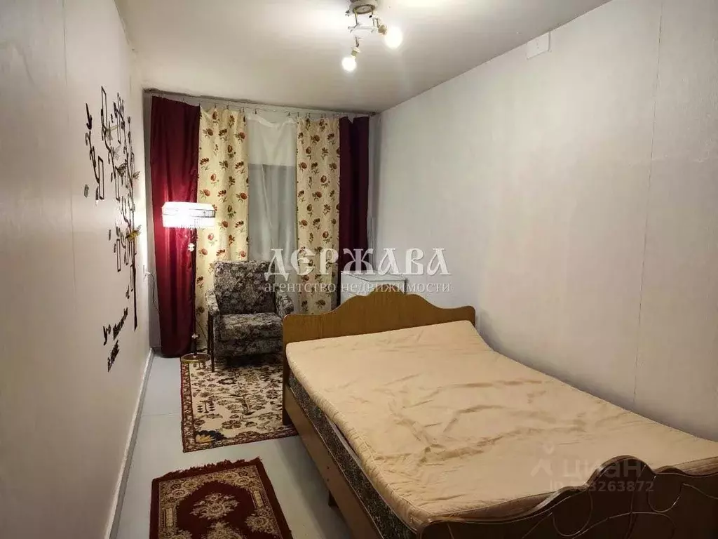 Комната Белгородская область, Старый Оскол Жукова мкр, 4 (15.0 м) - Фото 1