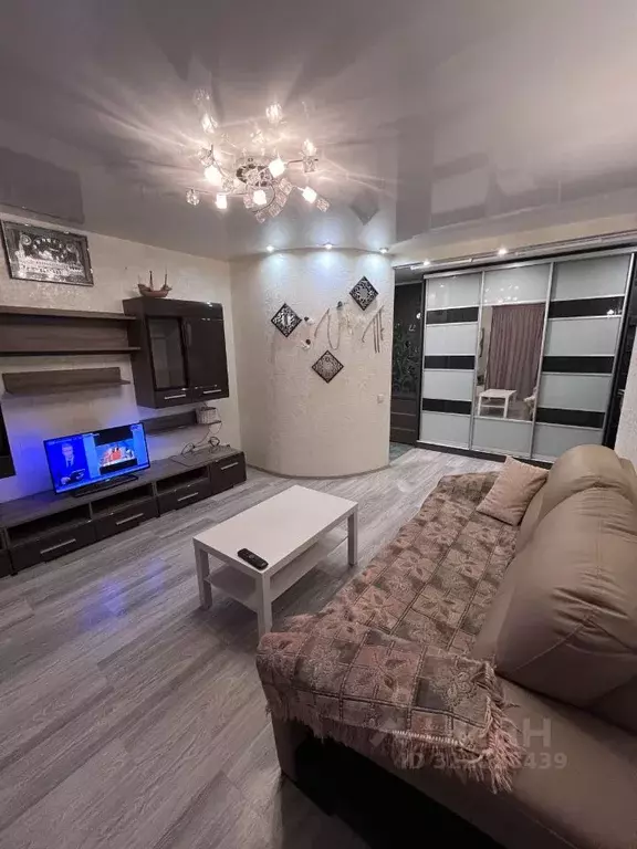 3-к кв. Нижегородская область, Нижний Новгород Ошарская ул., 88 (67.0 ... - Фото 1