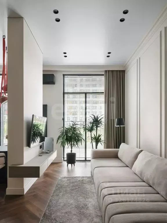 2-к кв. Тюменская область, Тюмень ул. 50 лет Октября, 57Бк2 (95.9 м) - Фото 1