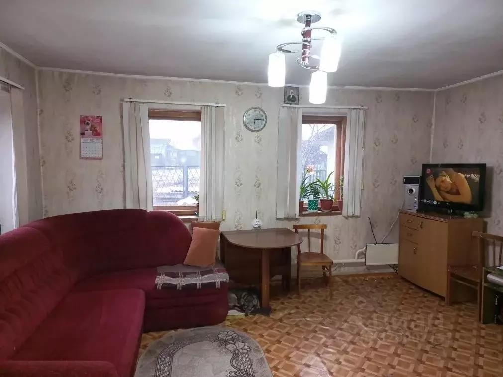 Дом в Кемеровская область, Белово Октябрьская ул. (56 м) - Фото 1