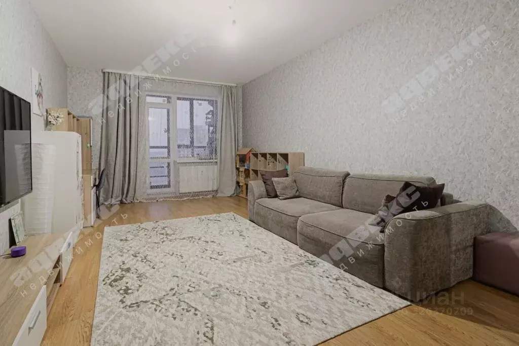 3-к кв. Ленинградская область, Мурино Всеволожский район, ул. Шоссе в ... - Фото 1