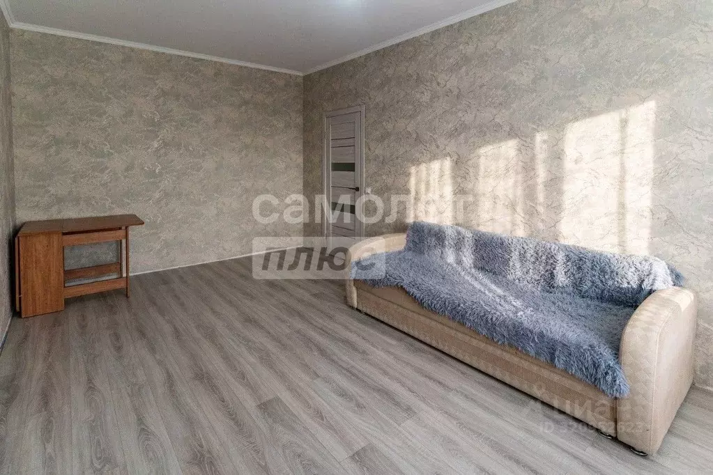 2-к кв. Ханты-Мансийский АО, Сургут Привокзальная ул., 16/3 (51.1 м) - Фото 1