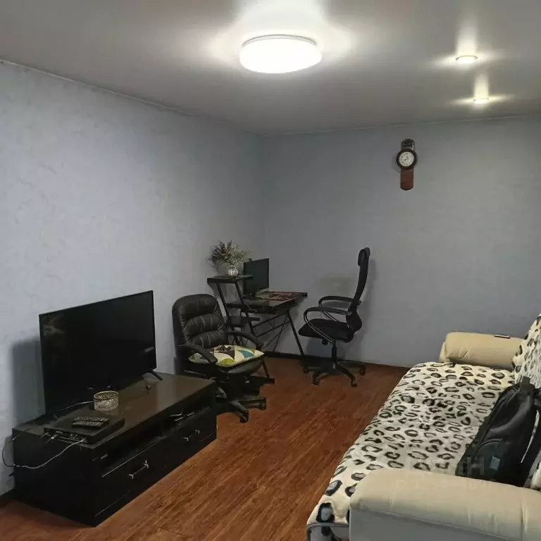 2-к кв. Красноярский край, Красноярск Волгоградская ул., 9А (43.0 м) - Фото 2