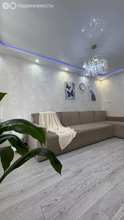 3-комнатная квартира: Иркутск, микрорайон Юбилейный, 118 (67.7 м) - Фото 1