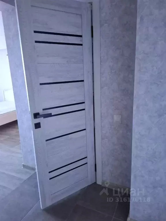 1-к кв. Иркутская область, Иркутск Братская ул., 7/7 (41.0 м) - Фото 1