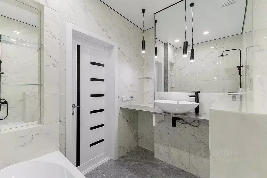 1-к кв. Свердловская область, Екатеринбург ул. Громова, 26/3 (39.7 м) - Фото 1