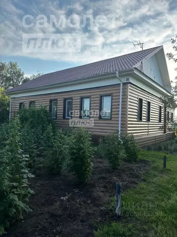 Дом в Башкортостан, Буздякский район, Арслановский сельсовет, с. ... - Фото 0