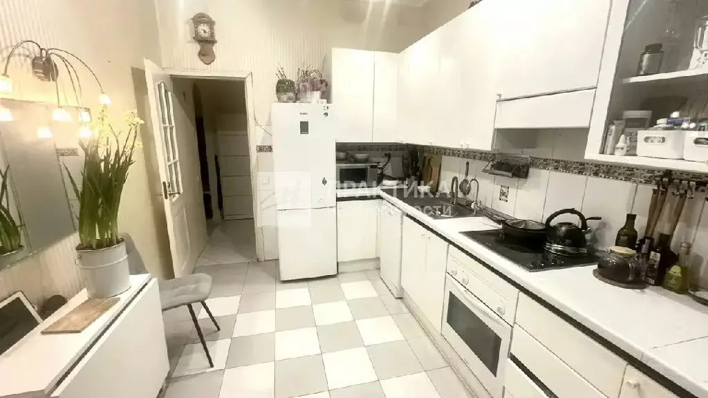 Продается 4-комнатная квартира - Фото 1