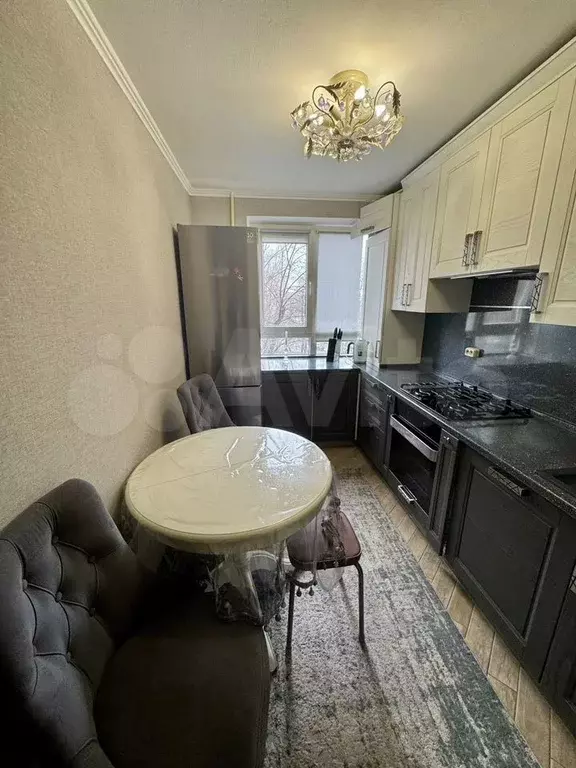 2-к. квартира, 52 м, 6/9 эт. - Фото 1