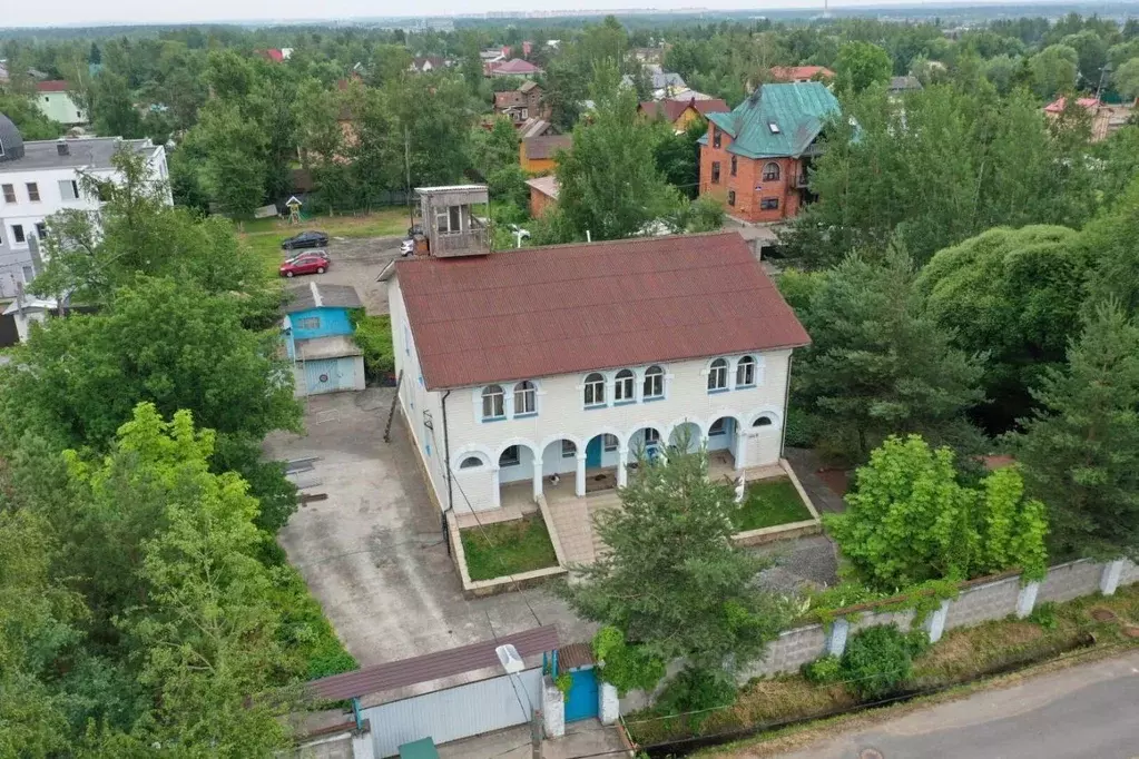 Дом в Санкт-Петербург ул. Большевиков, 6 (310 м) - Фото 1