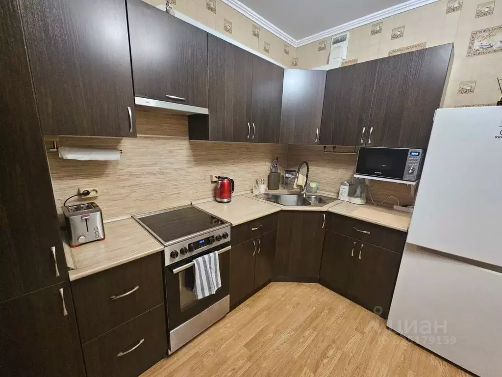 2-к кв. Московская область, Химки Молодежная ул., 74 (65.0 м) - Фото 1