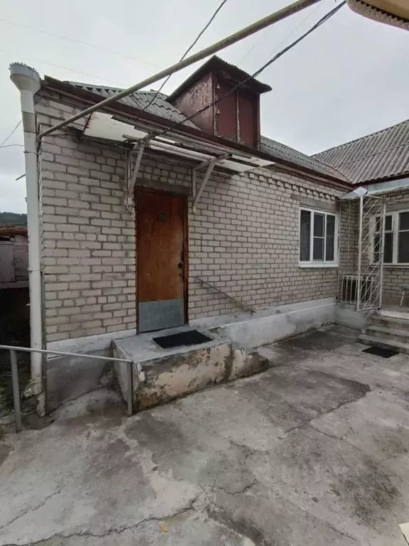 Дом в Ставропольский край, Кисловодск Верхне-Прудная ул. (152 м) - Фото 0