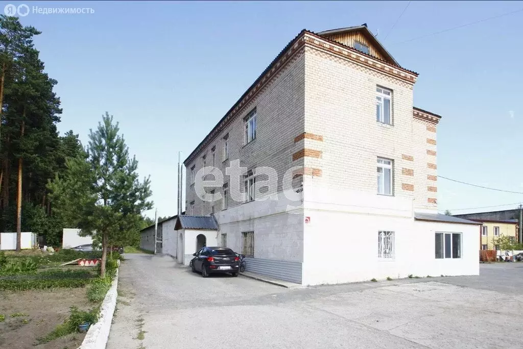 1-комнатная квартира: Заводоуковск, улица Орджоникидзе, 1Б (99 м) - Фото 0