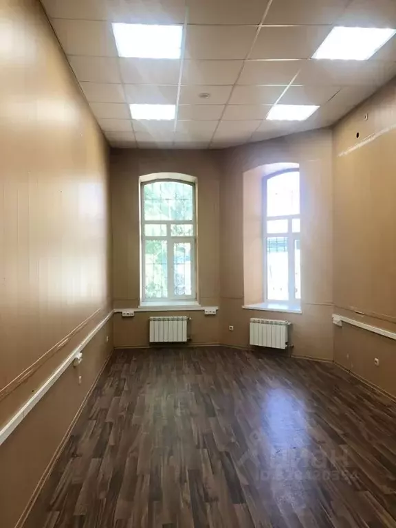 Офис в Саратовская область, Саратов Московская ул., 89 (28 м) - Фото 1