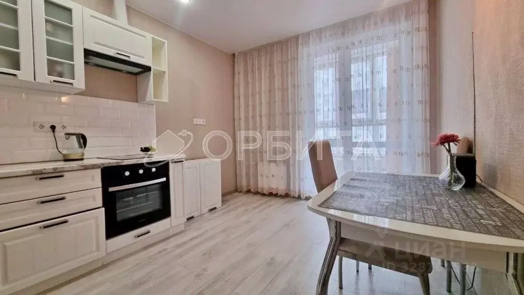 1-к кв. Тюменская область, Тюмень ул. Василия Подшибякина, 19 (36.6 м) - Фото 1