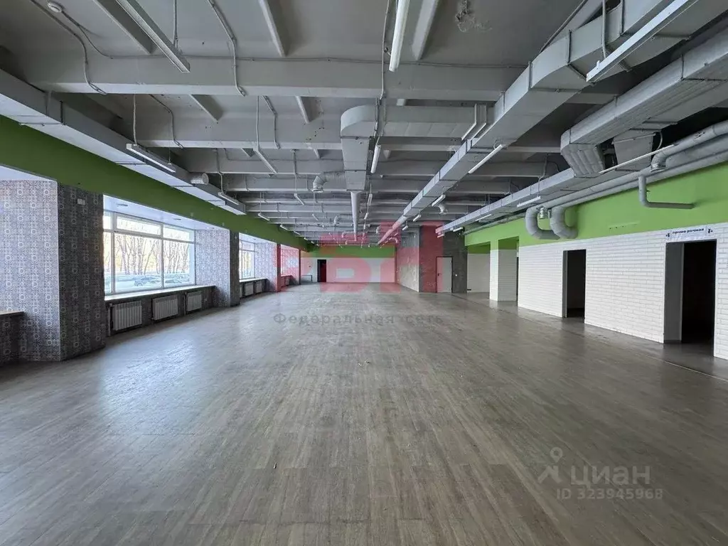 Помещение свободного назначения в Тюменская область, Тюмень ул. ... - Фото 1