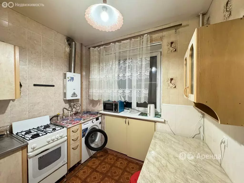 3-комнатная квартира: Ростов-на-Дону, Казахская улица, 71А (59 м) - Фото 0