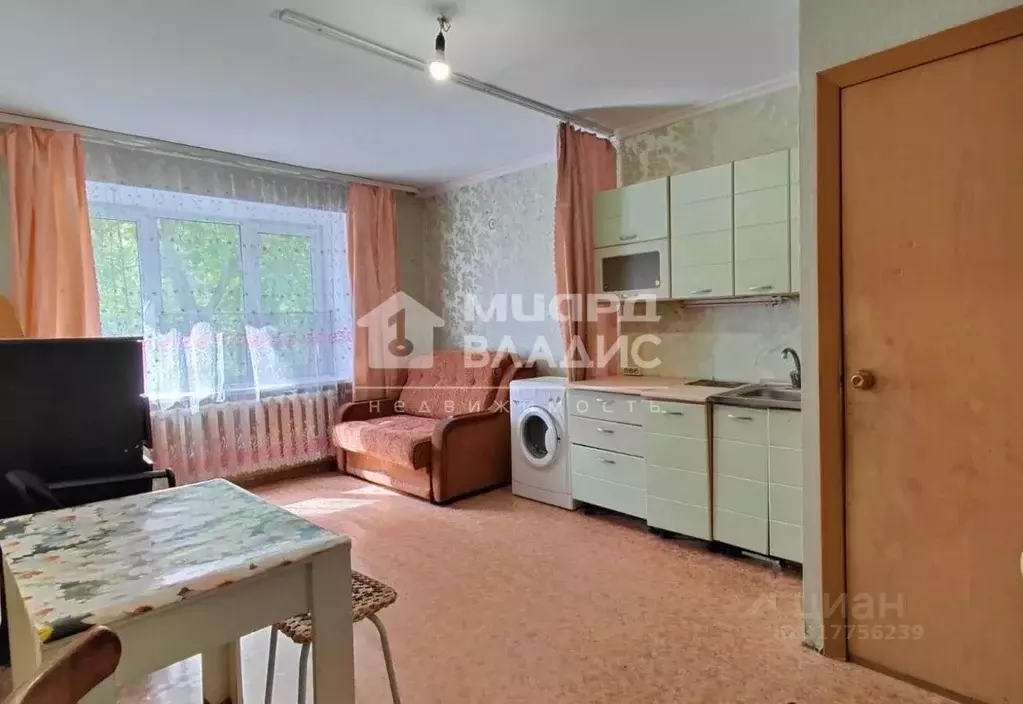 Комната Омская область, Омск ул. 10 лет Октября, 145А (17.5 м) - Фото 0