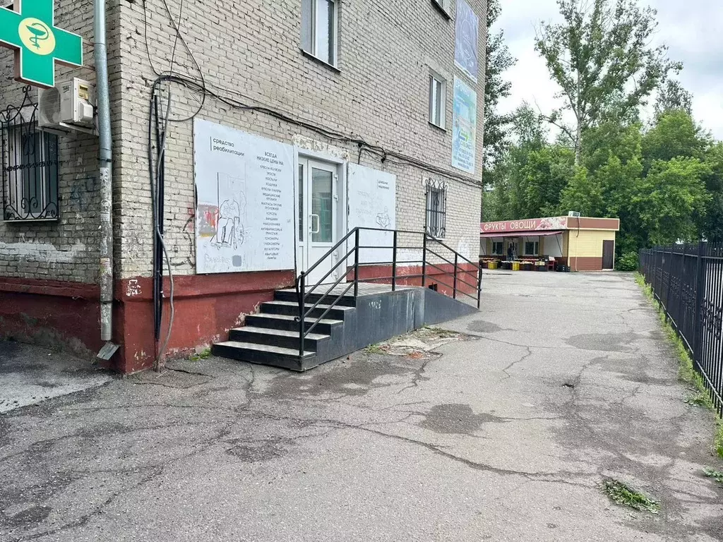Торговая площадь в Томская область, Томск ул. Елизаровых, 49 (99 м) - Фото 0