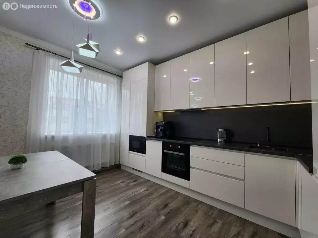 2-комнатная квартира: Батайск, Комсомольская улица, 127 (53.7 м) - Фото 0