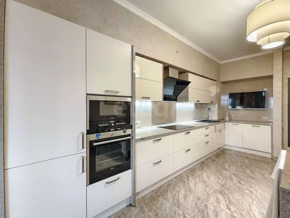 4-к кв. Тюменская область, Тюмень ул. Пржевальского, 33к1 (156.0 м) - Фото 1