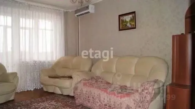 3-к кв. Белгородская область, Белгород ул. 5 Августа, 17 (74.0 м) - Фото 0