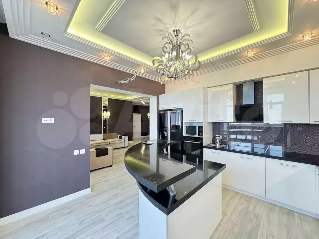 3-к. квартира, 140 м, 14/23 эт. - Фото 0