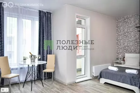 Квартира-студия: Красноярск, улица Алексеева, 46 (35 м) - Фото 1