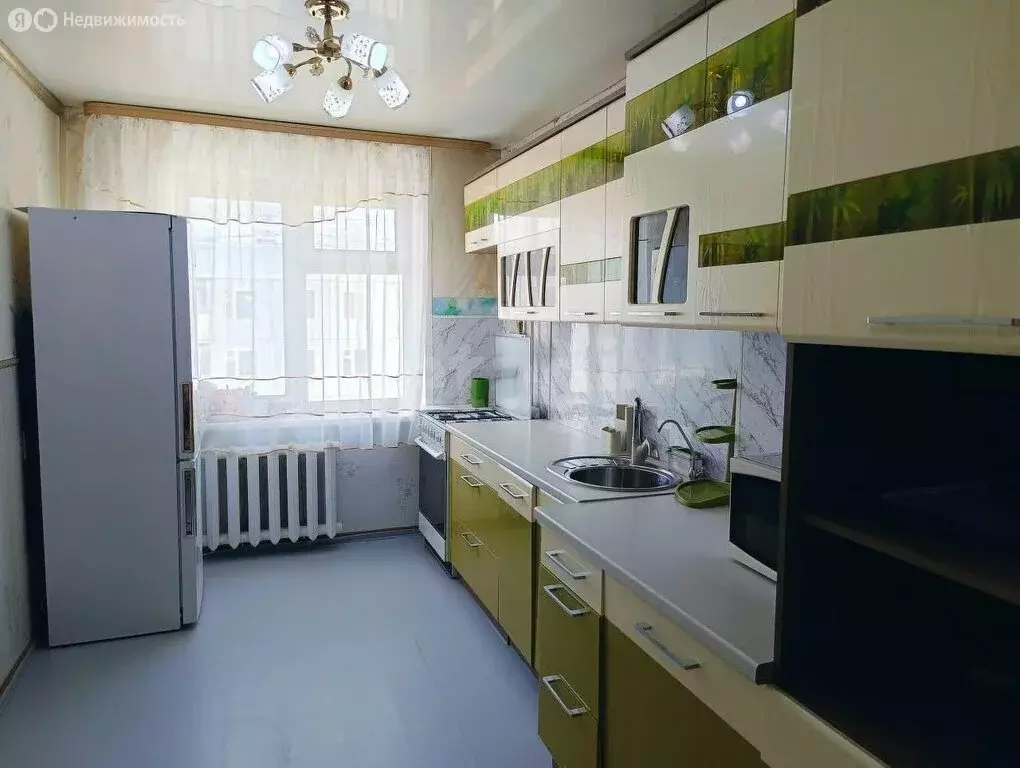 4-комнатная квартира: Якутск, улица Лермонтова, 90/2 (70.6 м) - Фото 0