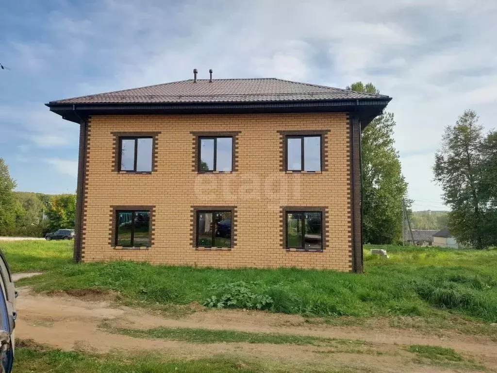 Дом в Калужская область, Бабынинский район, Сабуровщино с/пос, пос. ... - Фото 1