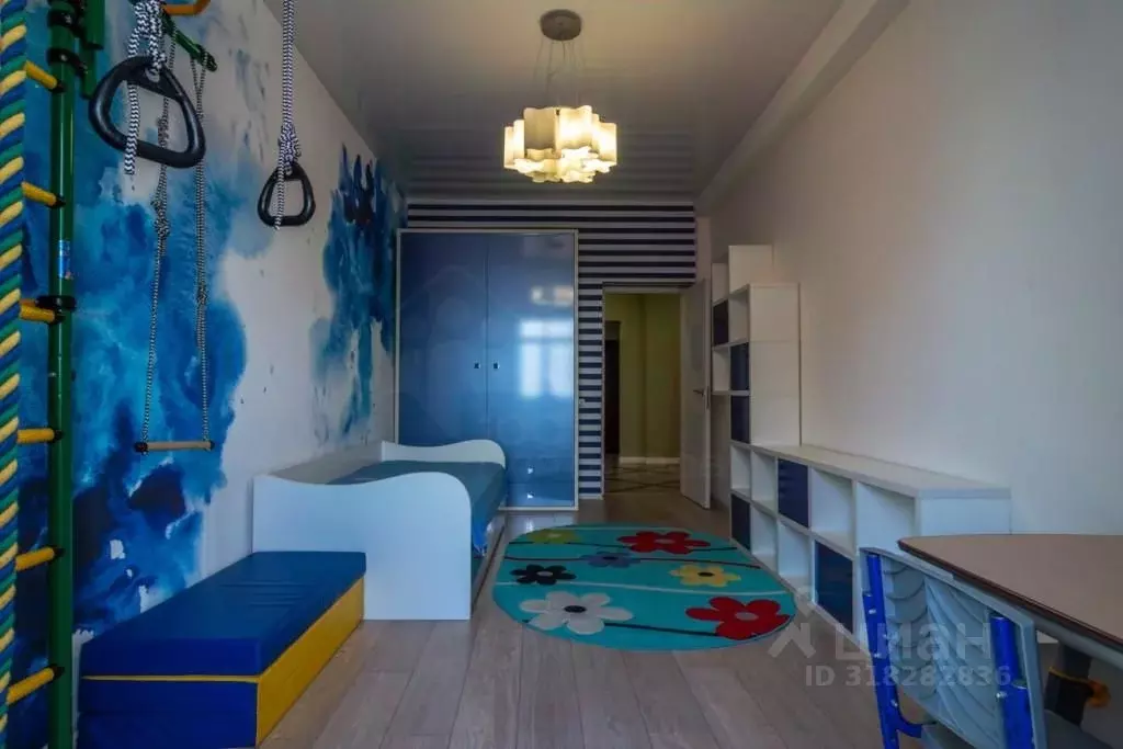 4-к кв. Иркутская область, Иркутск ул. Фридриха Энгельса, 10 (130.0 м) - Фото 1