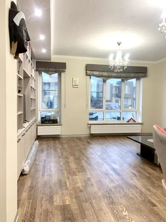 Таунхаус в Санкт-Петербург, Санкт-Петербург, Петергоф ул. Парковая, ... - Фото 2