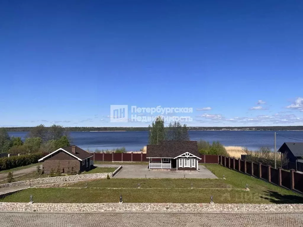 Дом в Ленинградская область, Выборгский район, Приморское городское ... - Фото 1