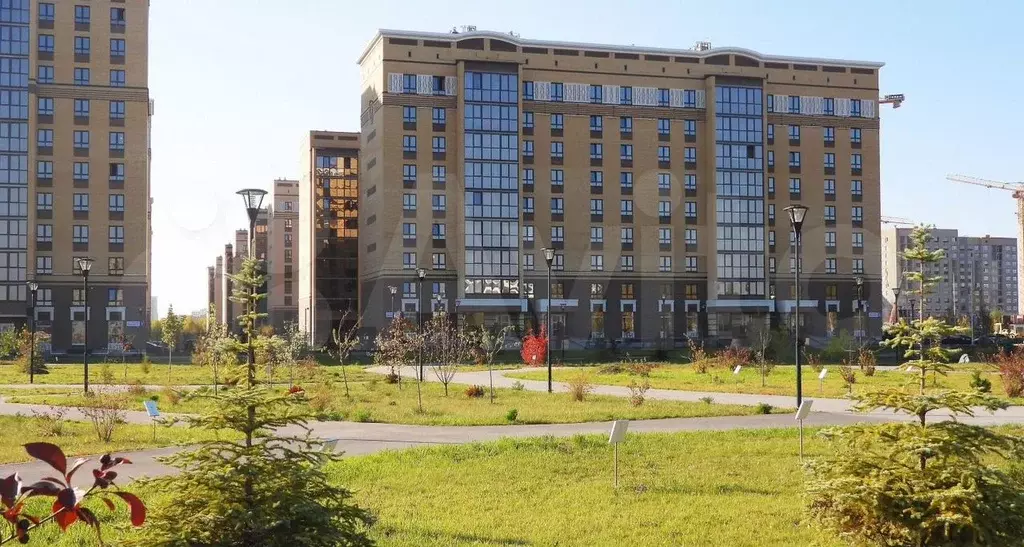 3-к. квартира, 132,1 м, 1/9 эт. - Фото 0