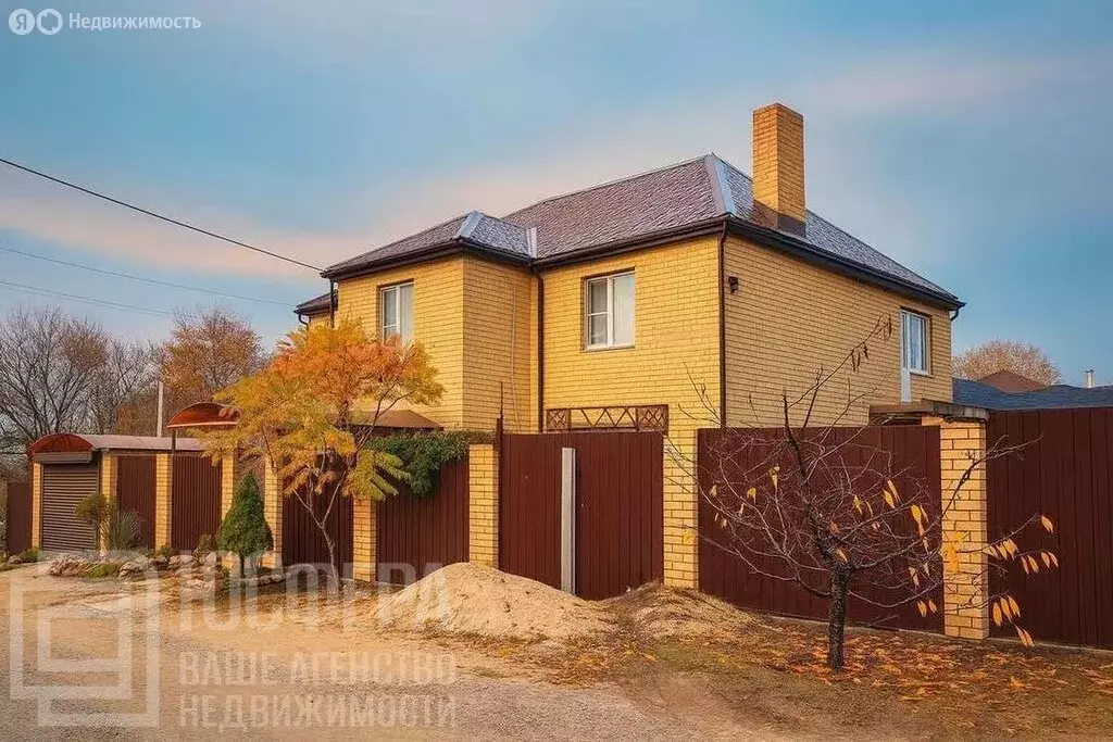 Дом в Волгоград, Калачевская улица, 64 (220 м) - Фото 1