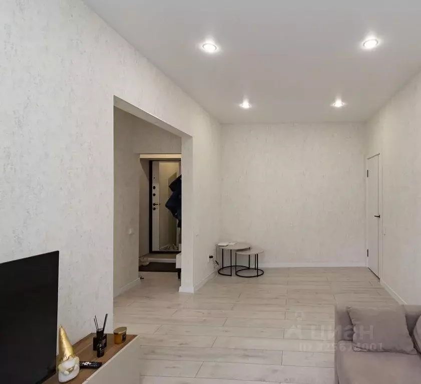 2-к кв. Омская область, Омск просп. Карла Маркса, 30а (39.6 м) - Фото 1