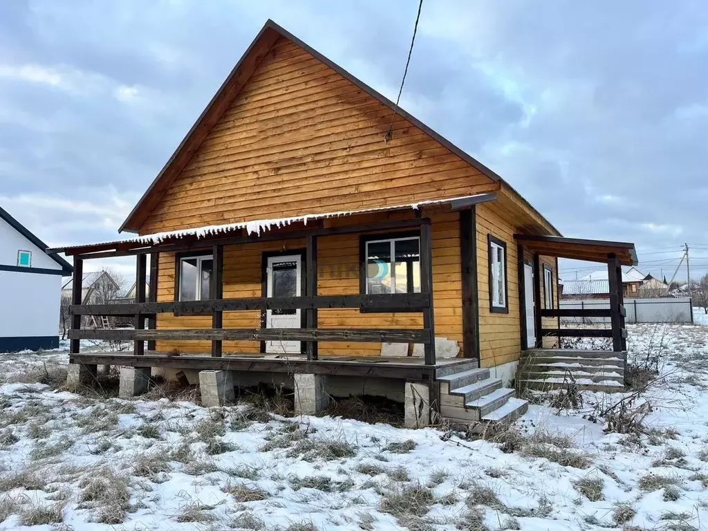 Дом в Башкортостан, Иглинский сельсовет, с. Иглино ул. Вологодская, 8 ... - Фото 0